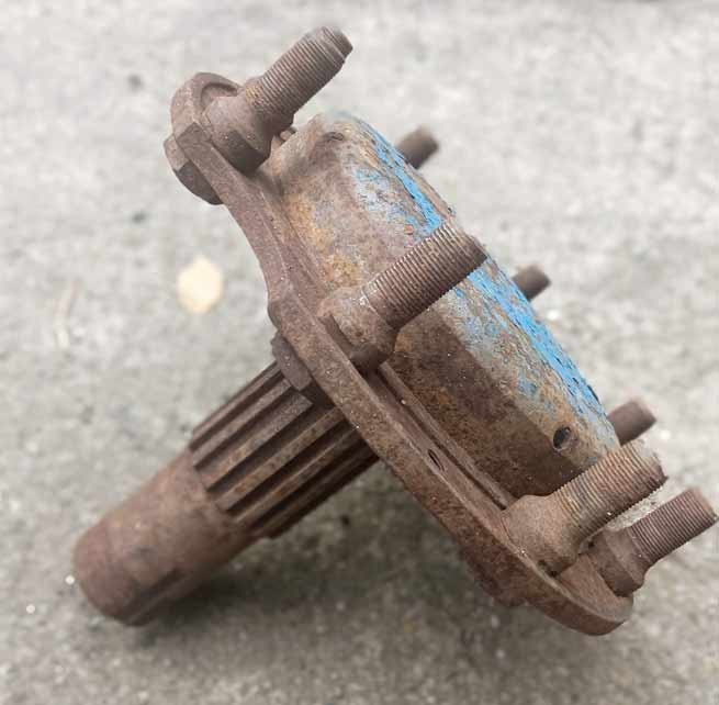 Praga V3S - nába nápravy - 2