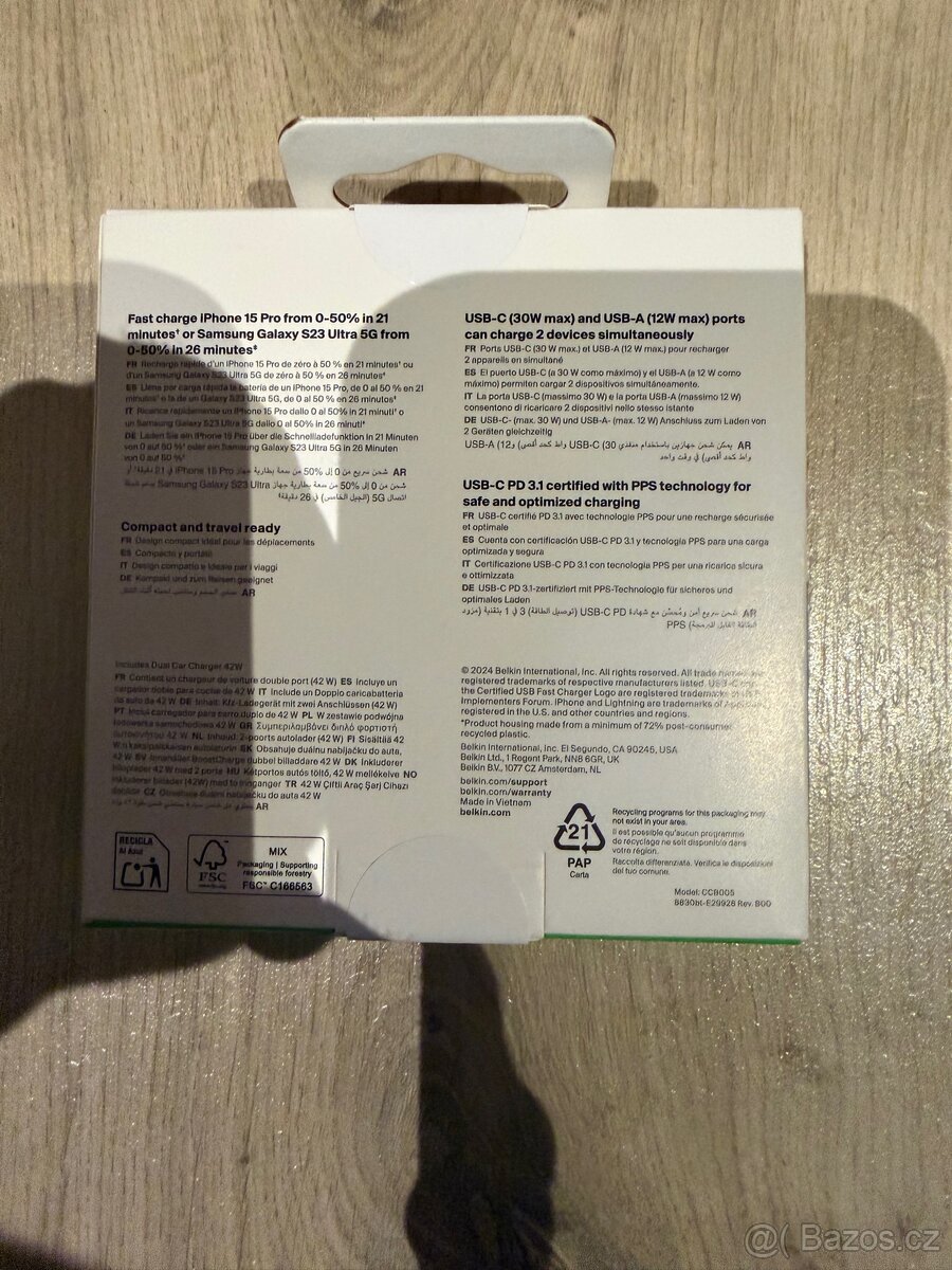 Belkin nabíječka do auta - 2