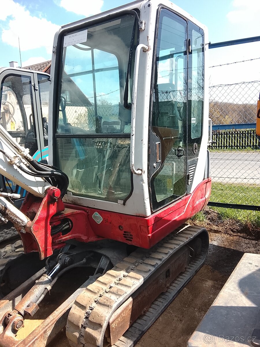 Bagr Takeuchi TB 228 - 2