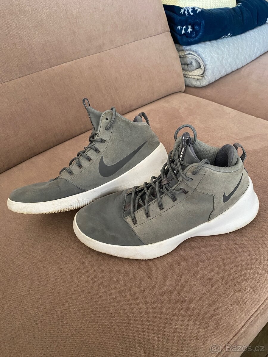 Boty Nike, vel.42,5 (UK 8) - 2