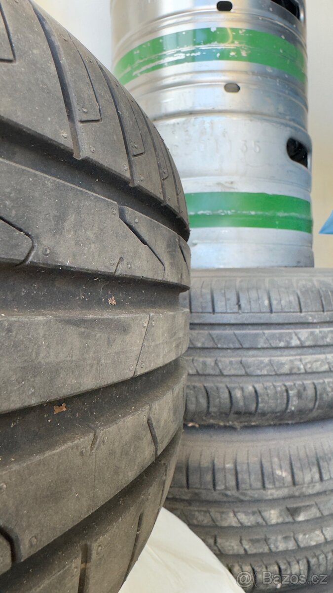 Pneumatiky Hankook Ventus 215/55 R17 - letní - 2