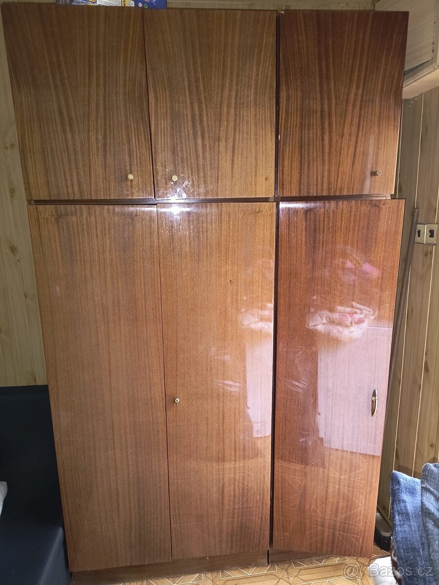 Starší nábytek - 2