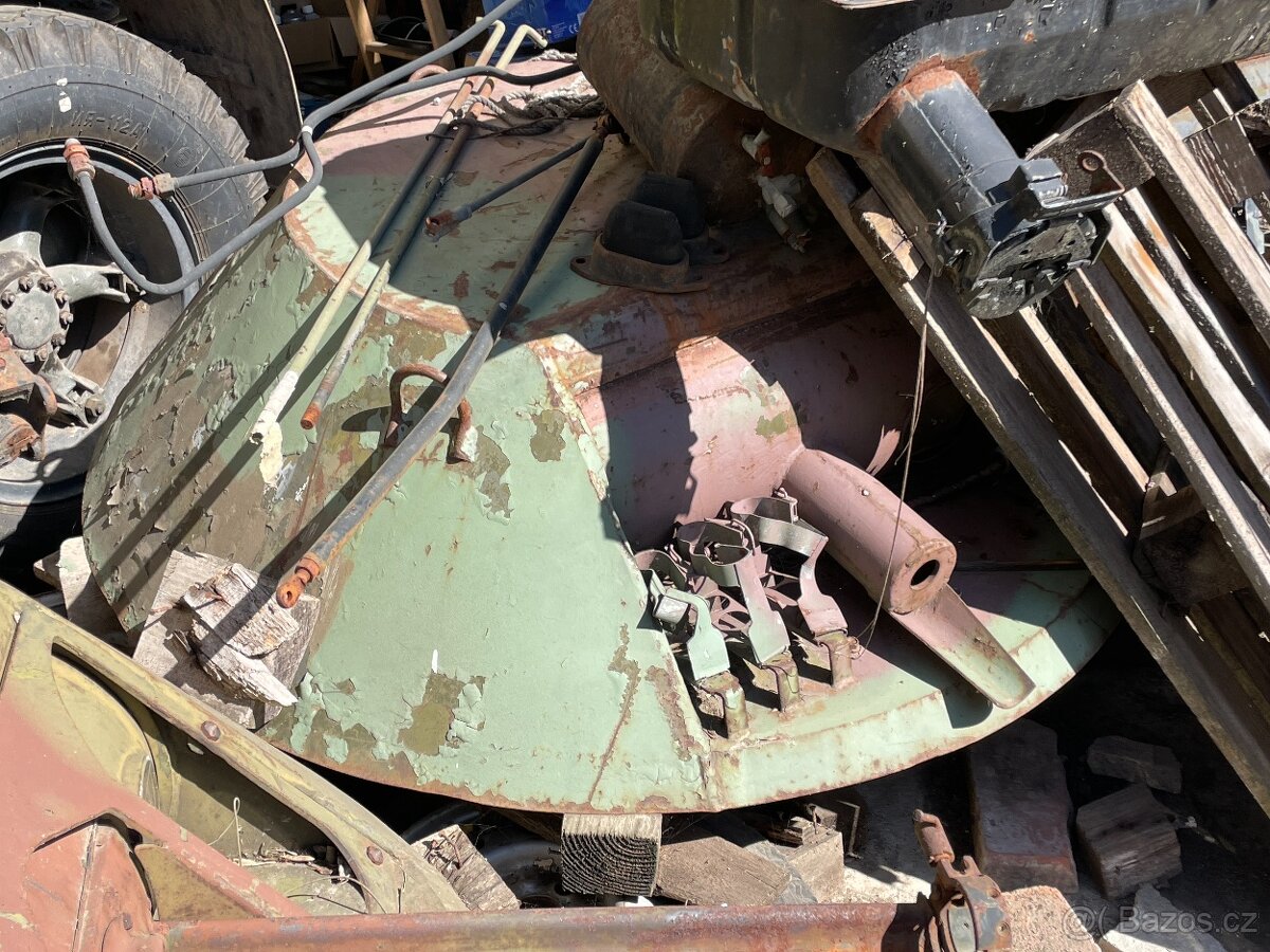 Věže z OT-64, BTR, BRDM - 2