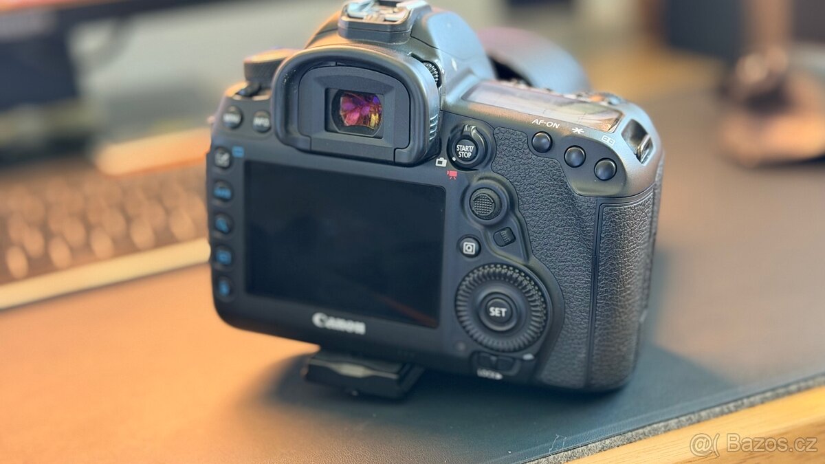 Canon 5D mark iv - 2