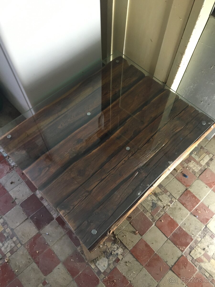 Konferenční stolek - 2