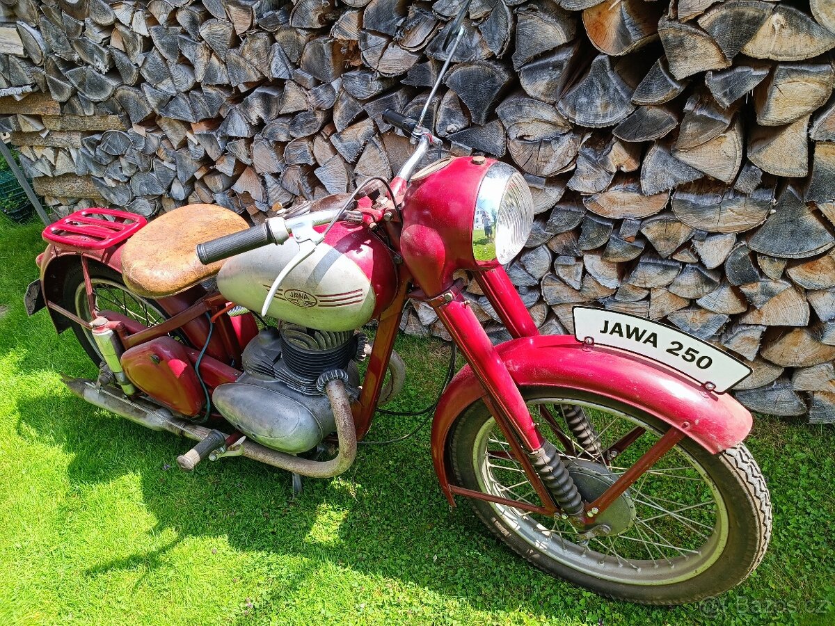 Jawa Pérák 250 po GO motoru s doklady 1951 - 2