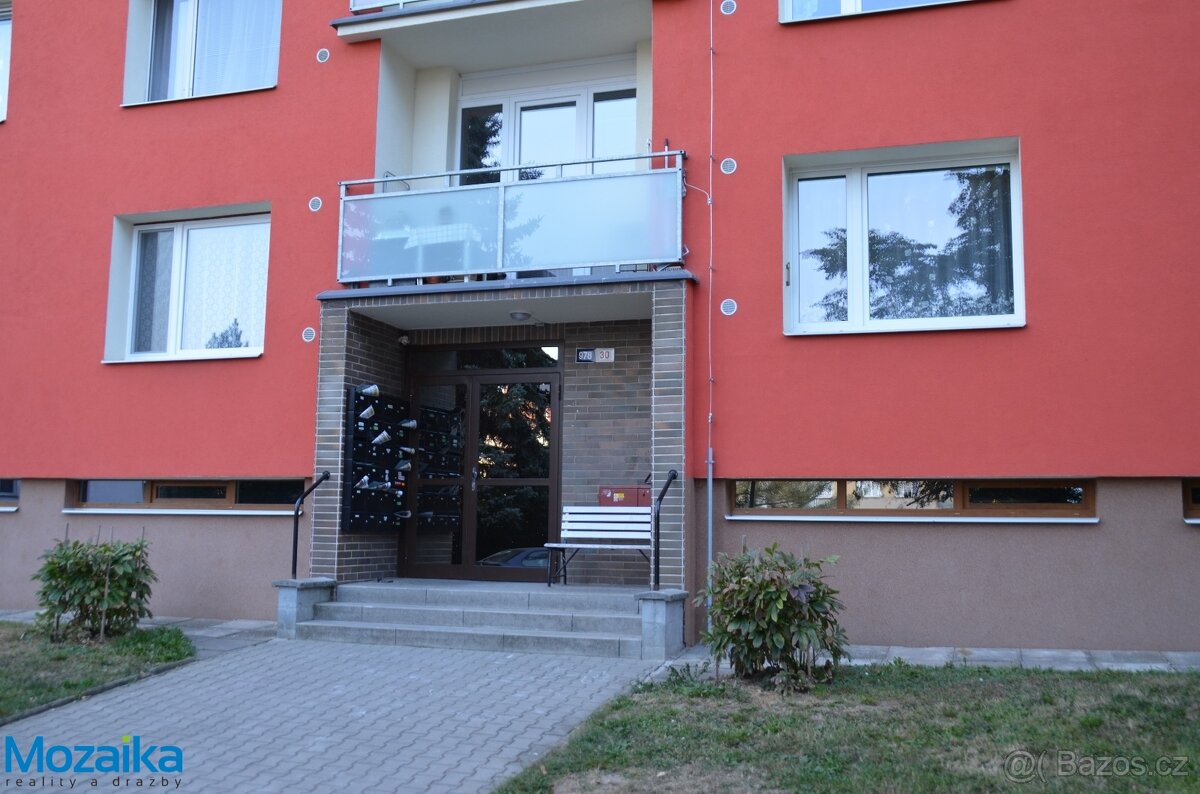 Pronájem bytu 1+1 na ul.Dukelská v Litomyšli. CP 35m2. - 2