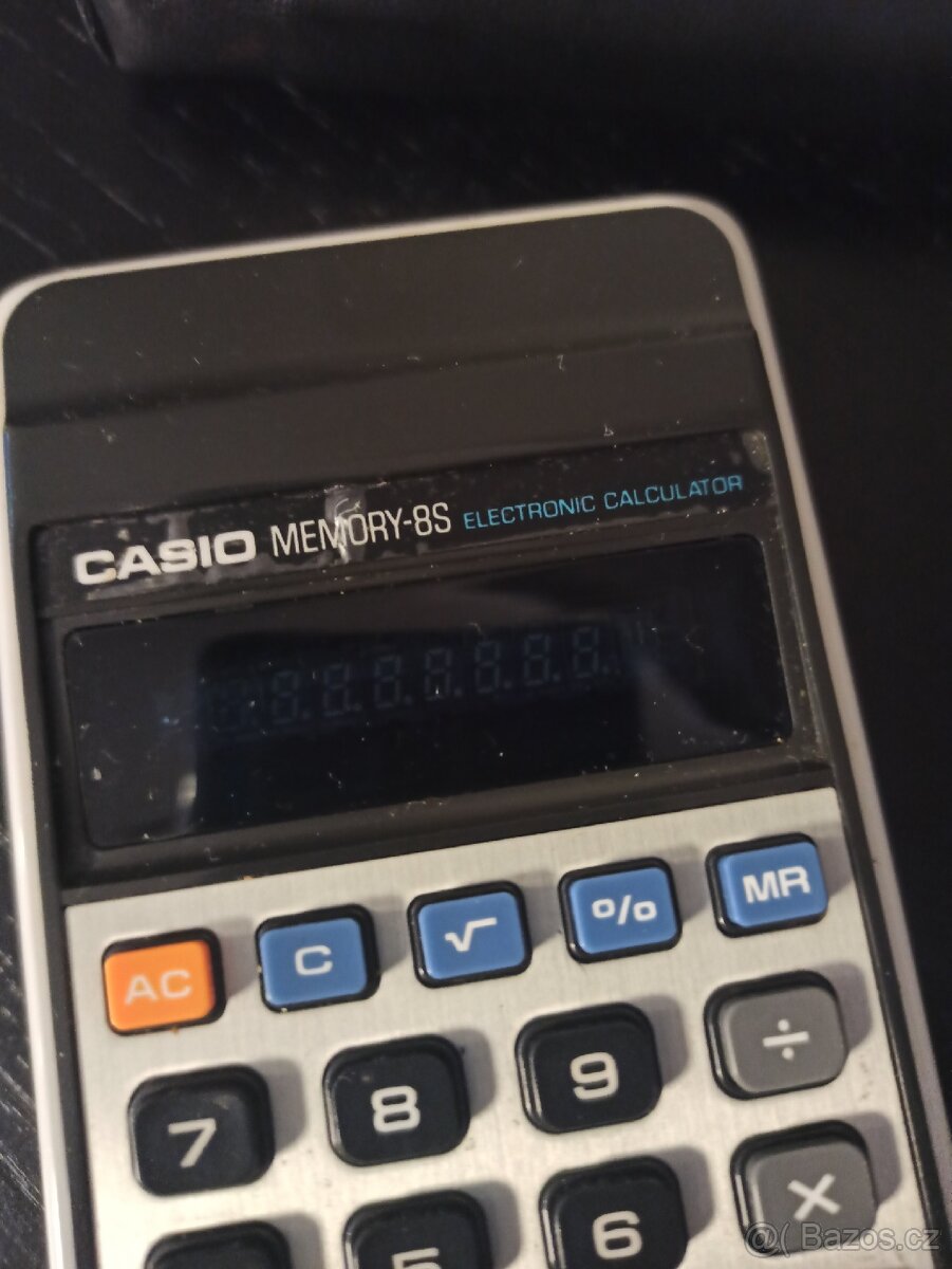 Retro kalkulačka Casio - 2