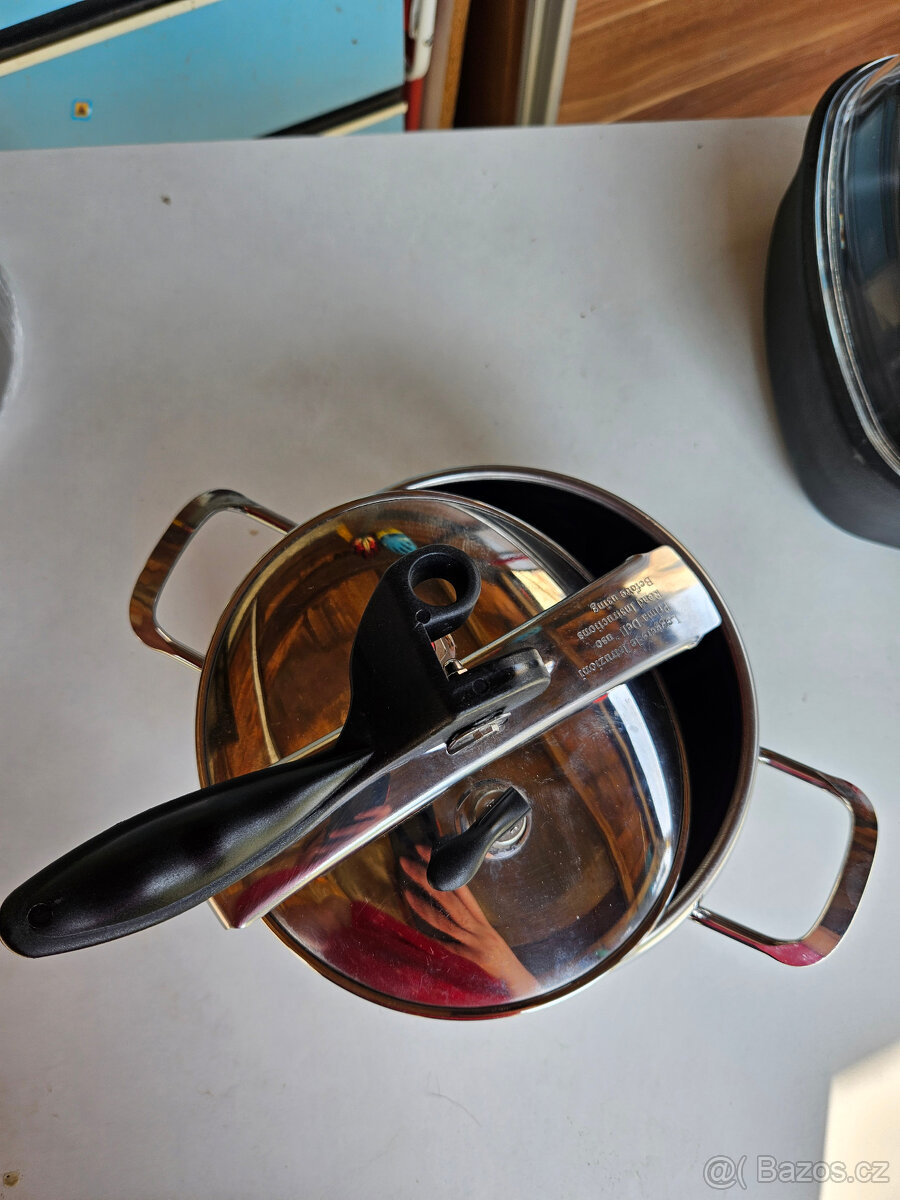 Tlakový hrnec / papiňák - 2