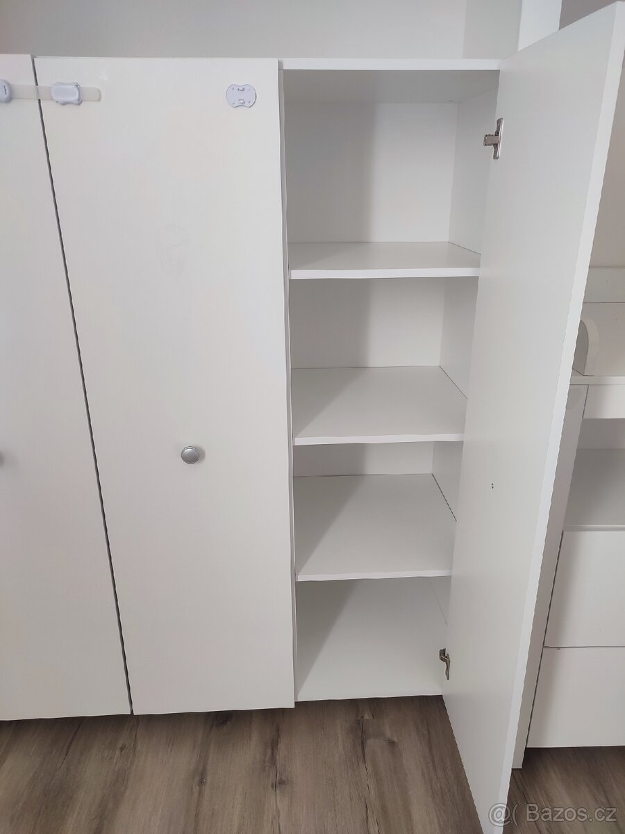 Dětská šatní skříň - 2