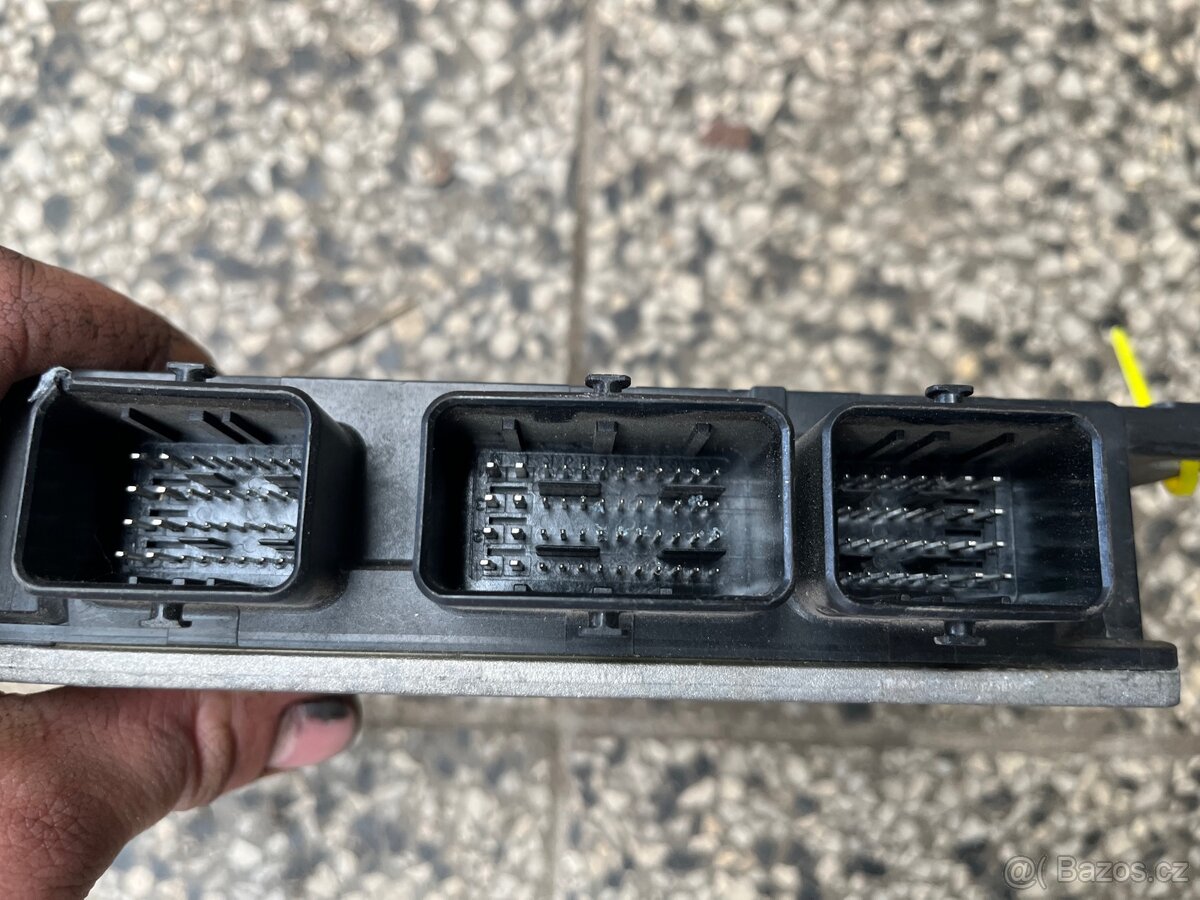 Řídící jednotka motoru liana 1.4 ddis - 2