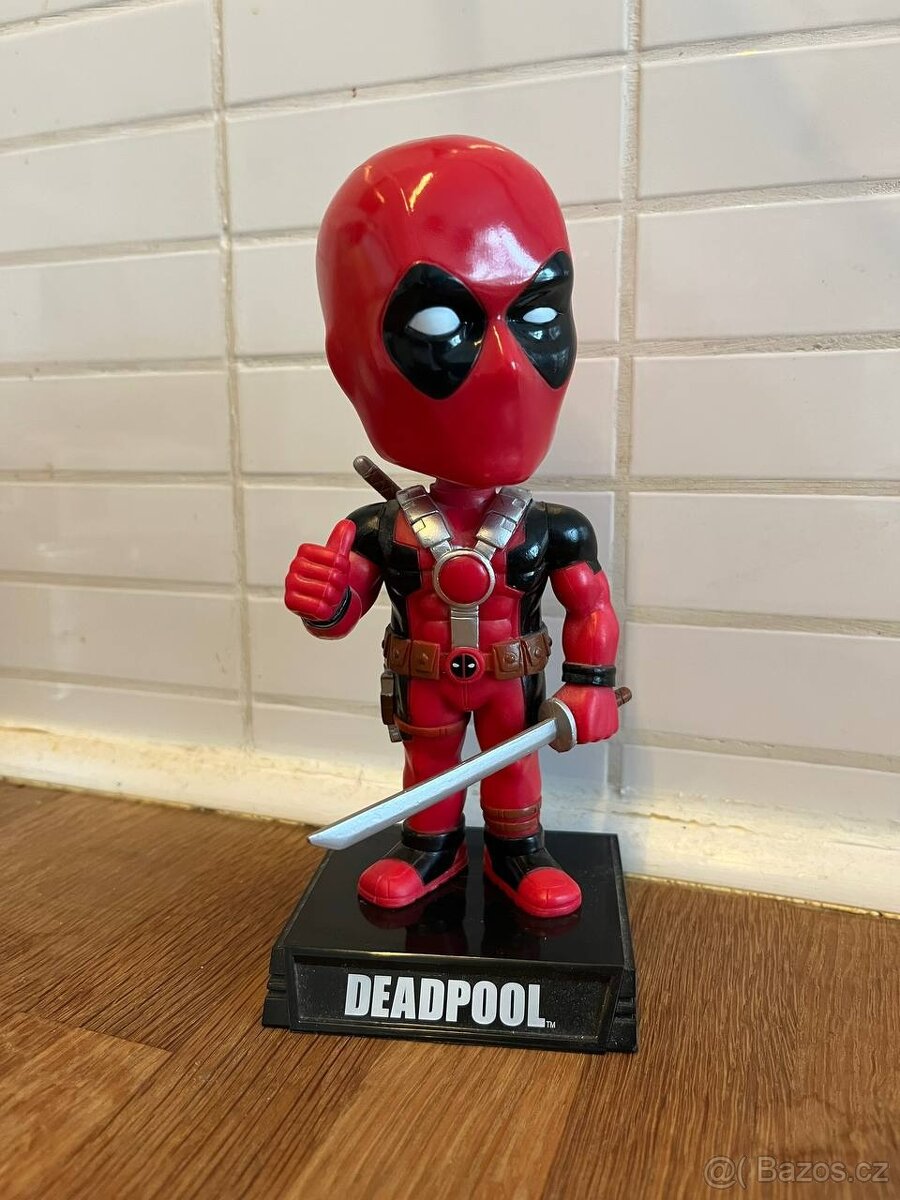 Deadpool Wacky Wobbler Bobble head by Funko - 2