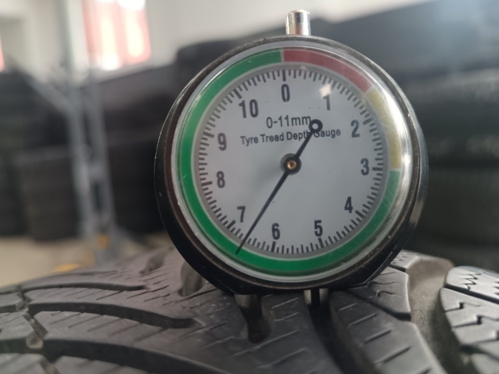 195/65 R15 APOLLO (2318) - 2