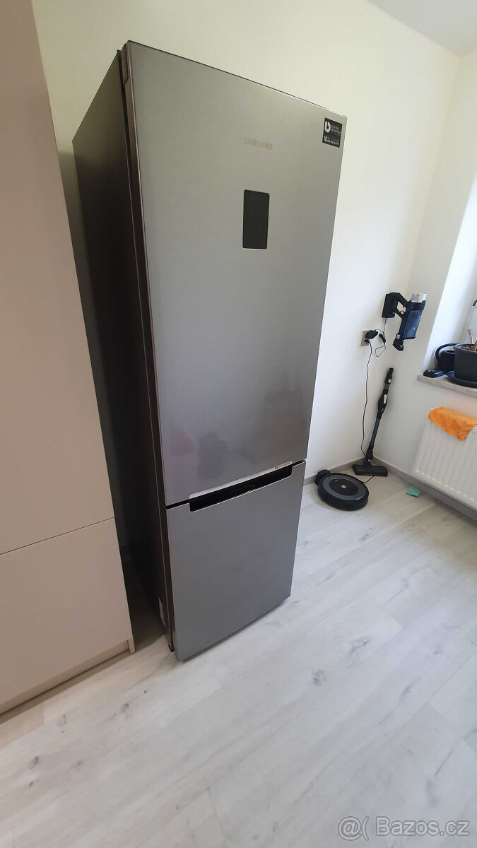 Lednice s mrazákem SAMSUNG RB33J3209SA - 2