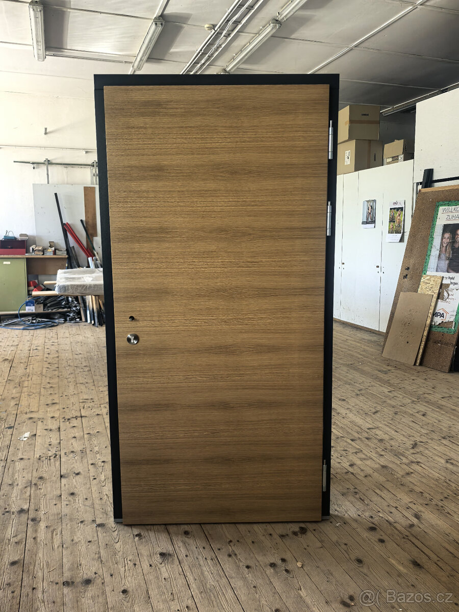 Vchodové dveře dřevěné dub - 2