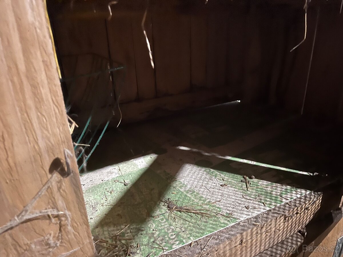 Prodám králíkárny, 8 kotcové - 2