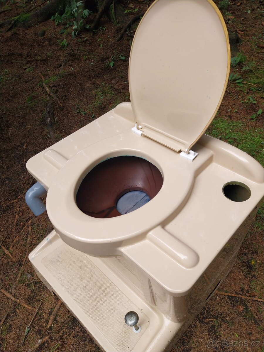 Prodám biologicko-chemické wc - 2