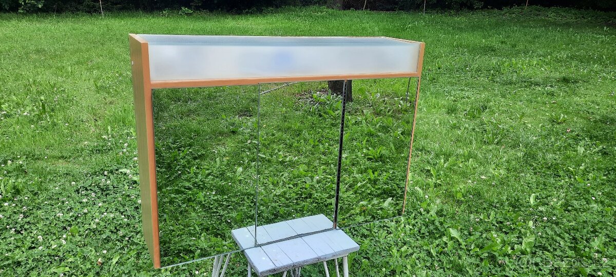 Koupelnová skříňka - 2