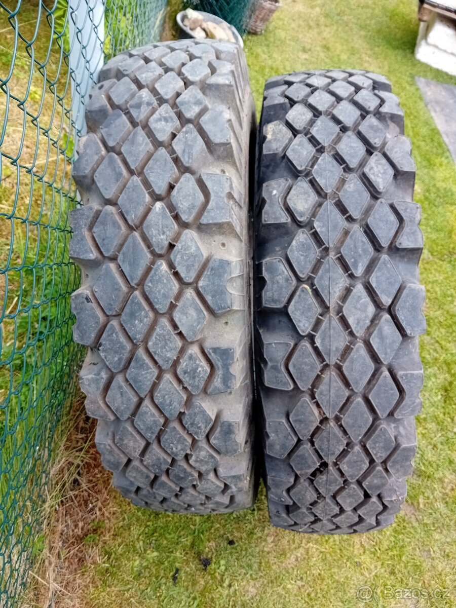 Prodám pneu - 2