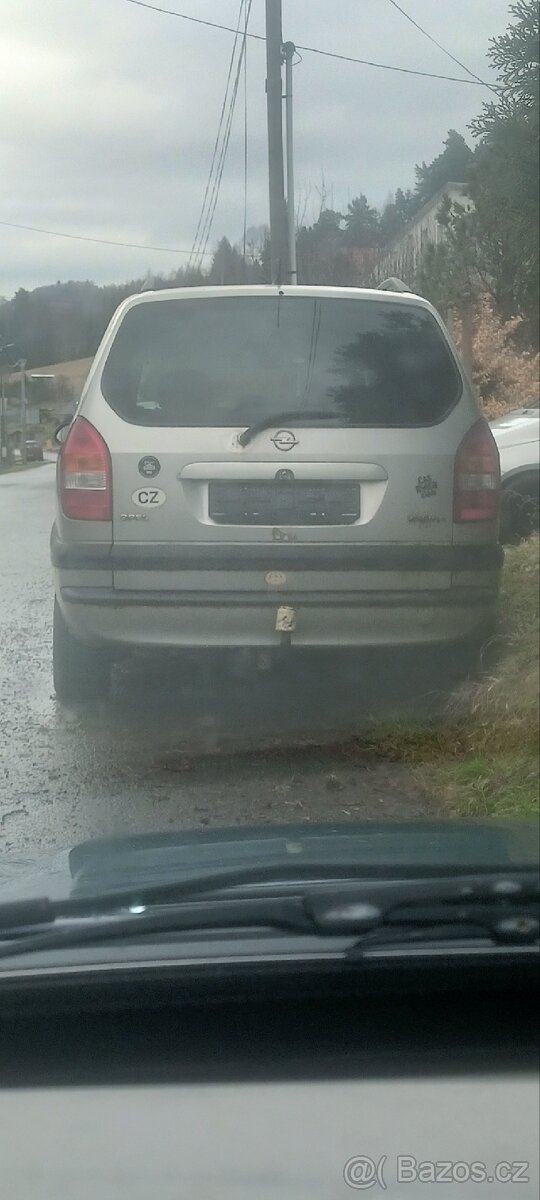 Opel Zafira A - 2
