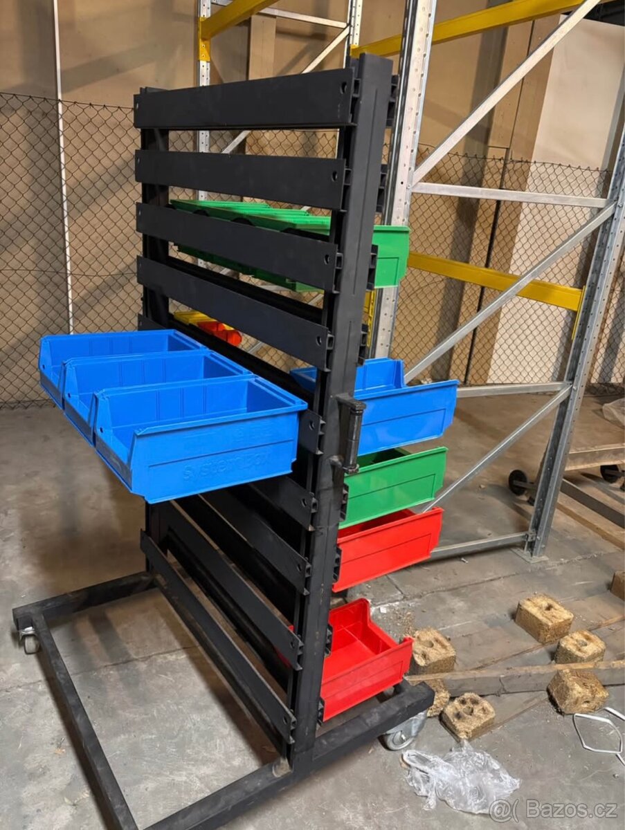 Stojan na nádoby - 2