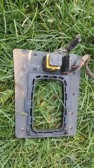 Dřevěný dekor a kompresor Mercedes Benz 190 - 2