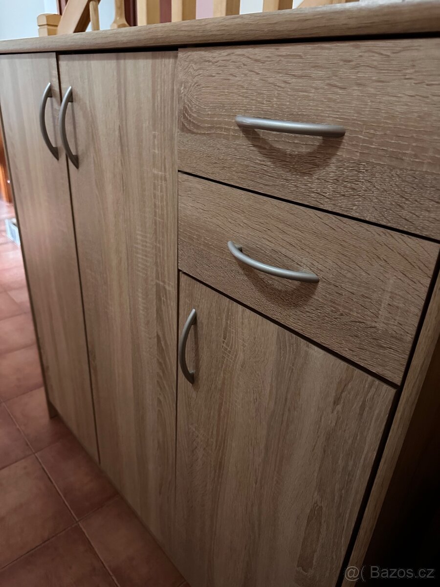 Komoda - 2