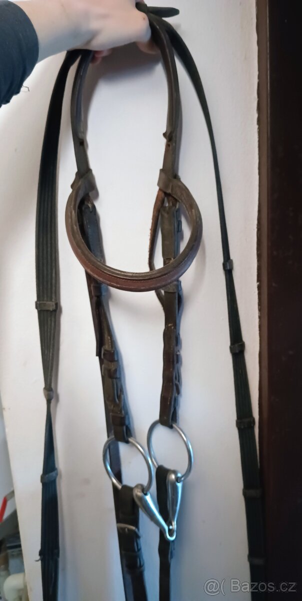 Uzdečky - 2