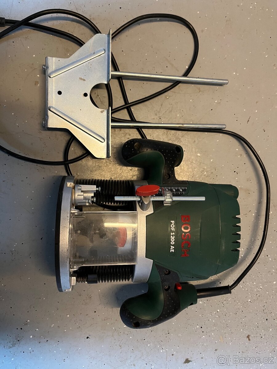 Prodam BOSCH POF 1200 AE Horní frézka - 2