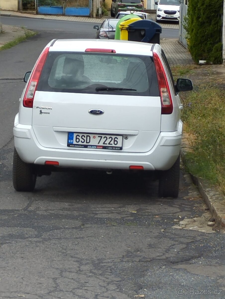 Ford fusion - 2