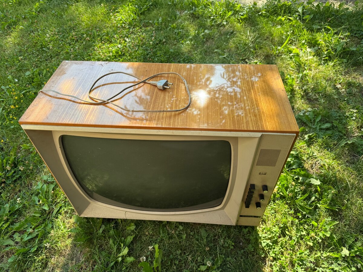 Starý televizor - 2