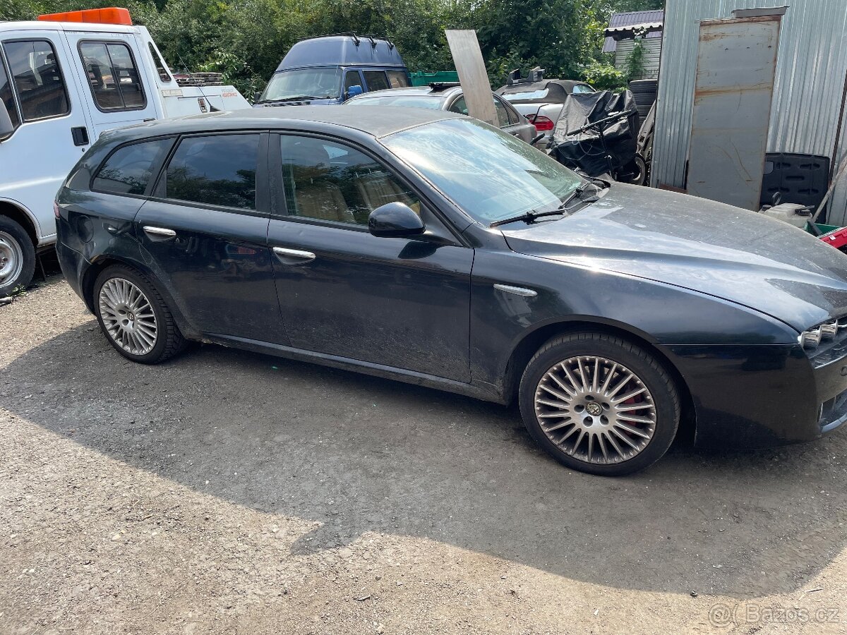 Alfa Romeo 159 2.4 JTD pouze díly - 2
