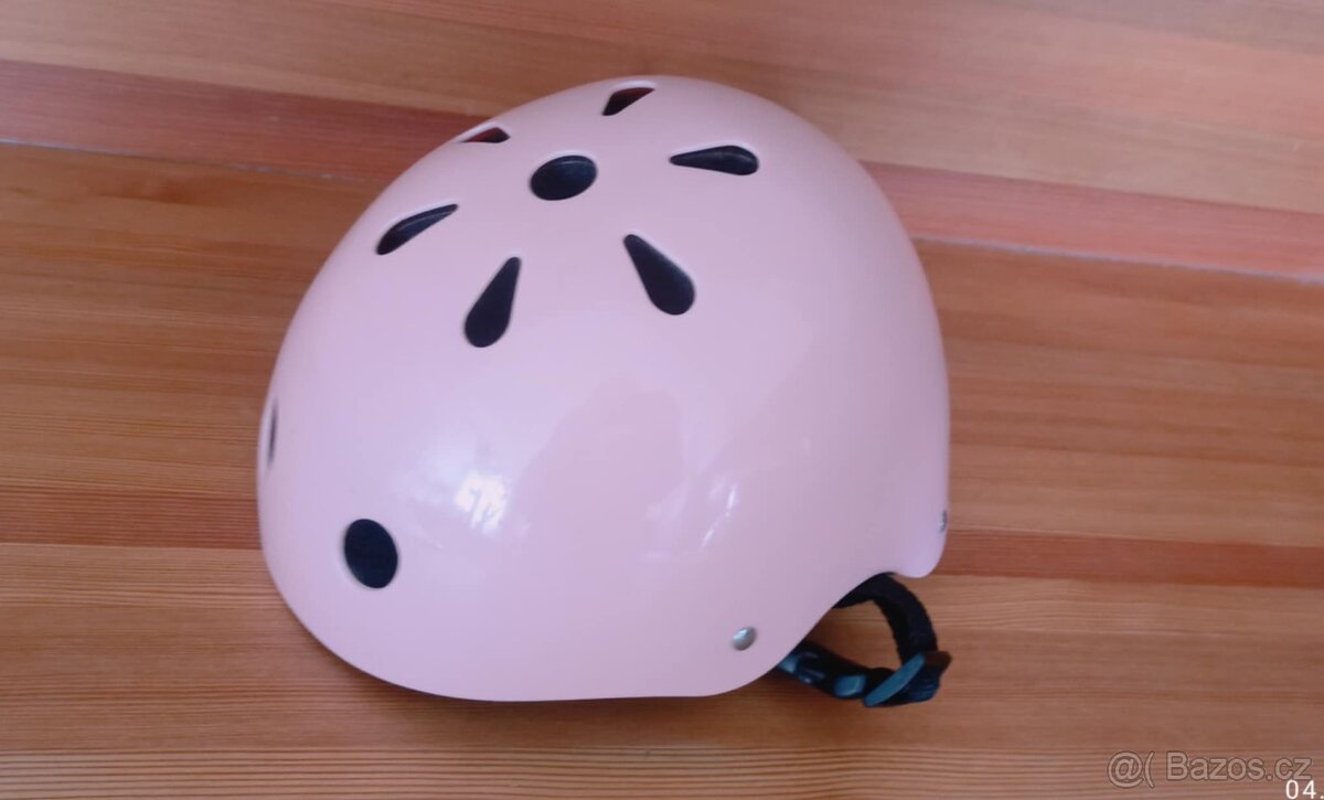 DĚTSKÁ HELMA NOVÁ NA KOLO,KOLOBĚŽKU,VEL.S,PC 990KČ - 2