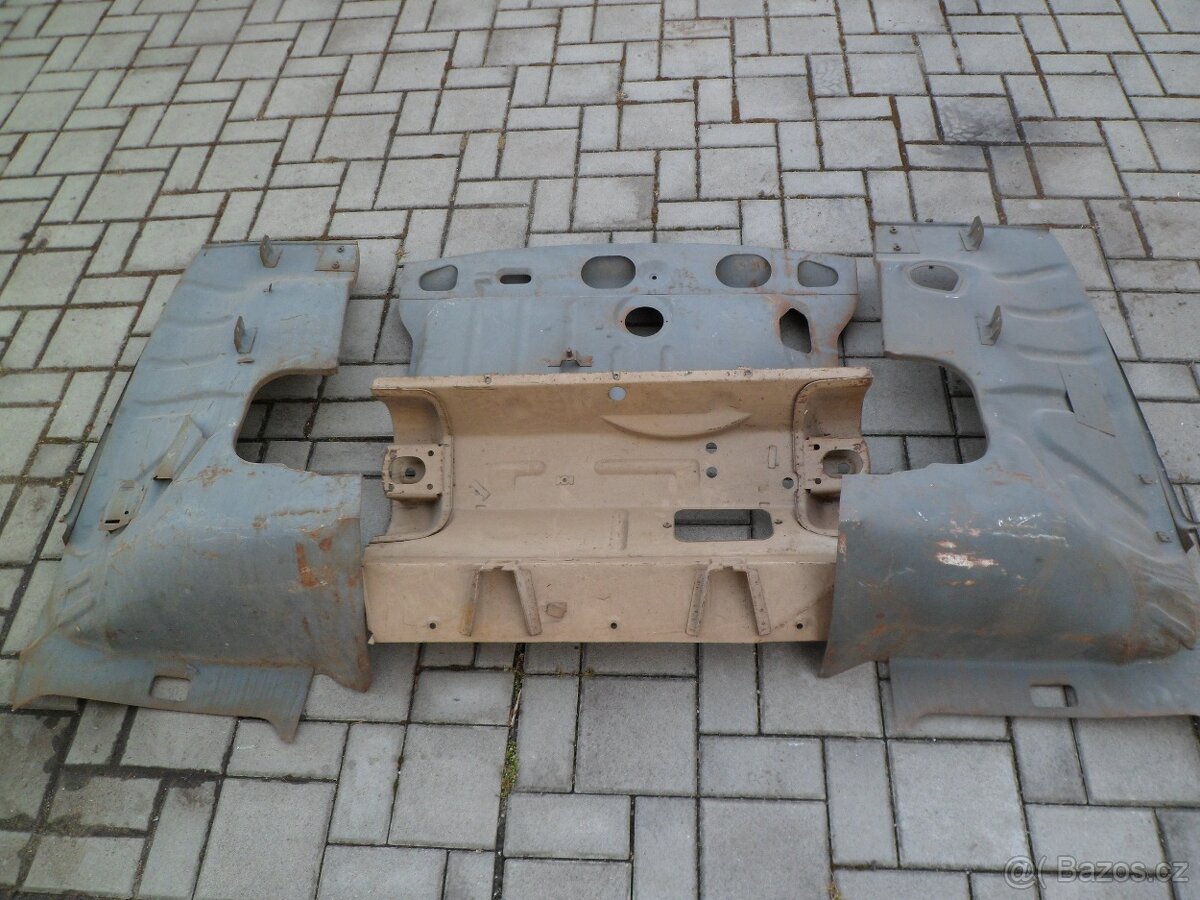 PODBĚHY A PODLAHA KUFRU ŠKODA 100, 110R, 1000 - 2