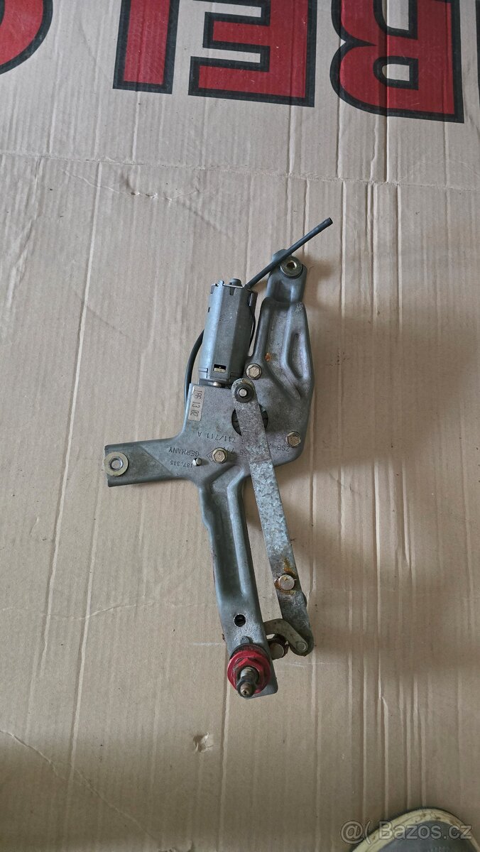 VW T4 motorek zadního stěrače - 2