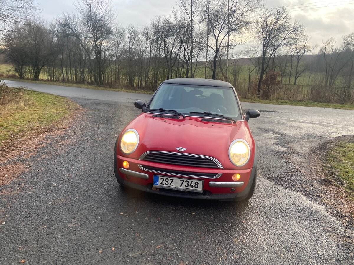 Minicooper nova stk malý nájezd - 2