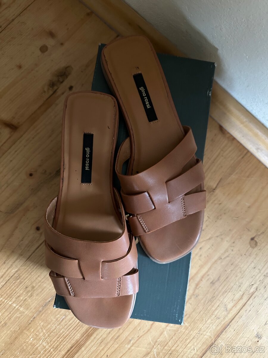 Kožené pantofle - 2