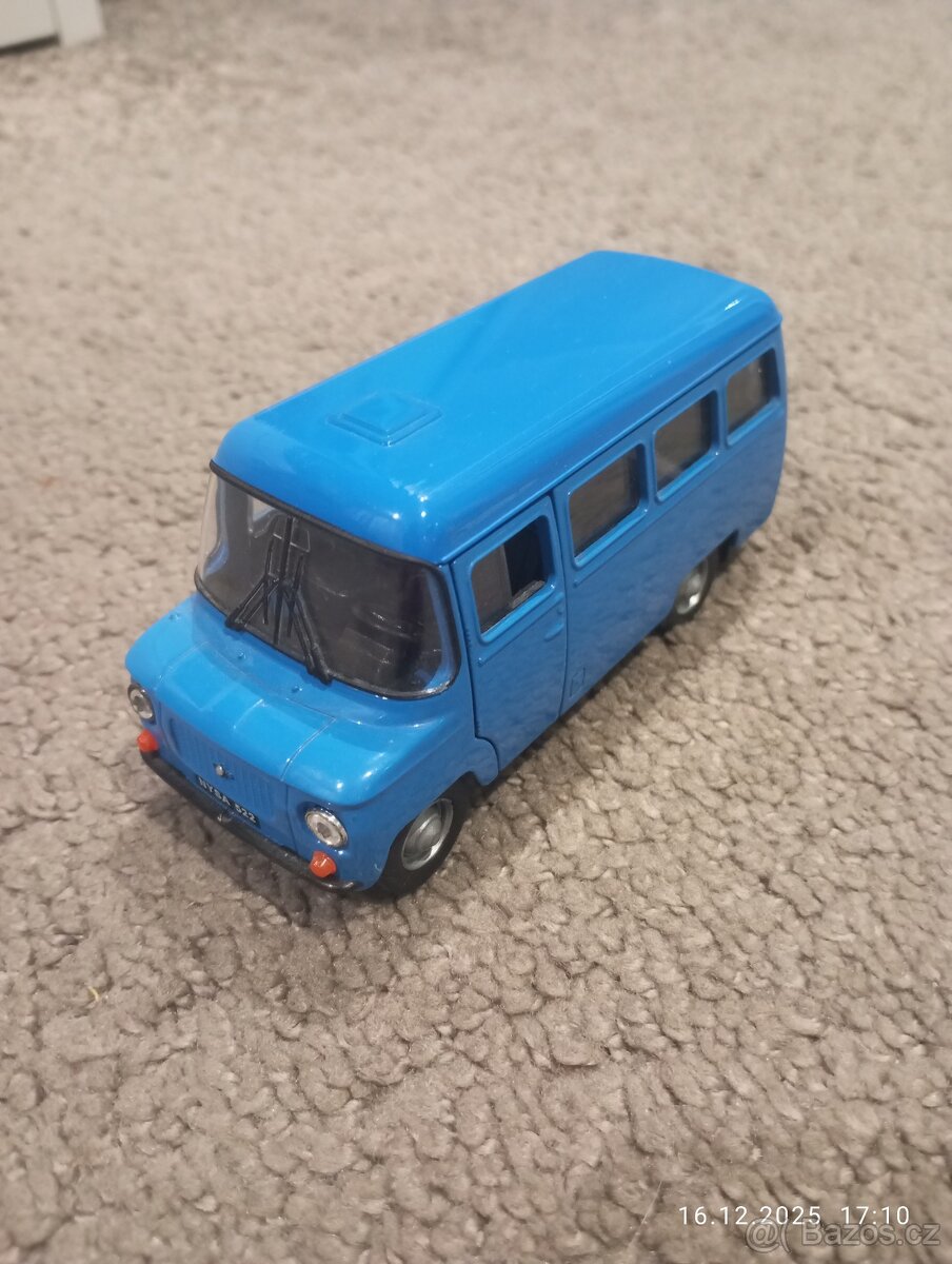 Prodám sbírku historických aut možno i po 1 kuse - 2