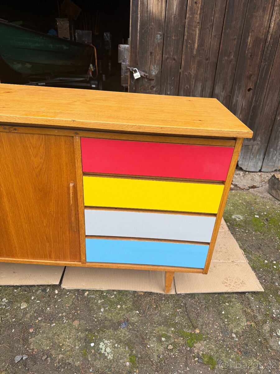 RETRO KOMODA JIROUTEK. - 2