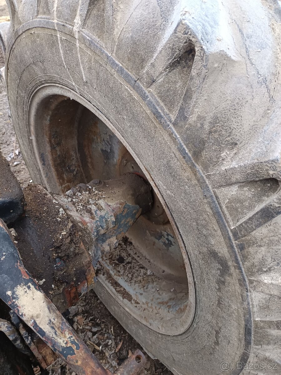 Prodám kolo na Zetor Crystal 16,9-34 - 2