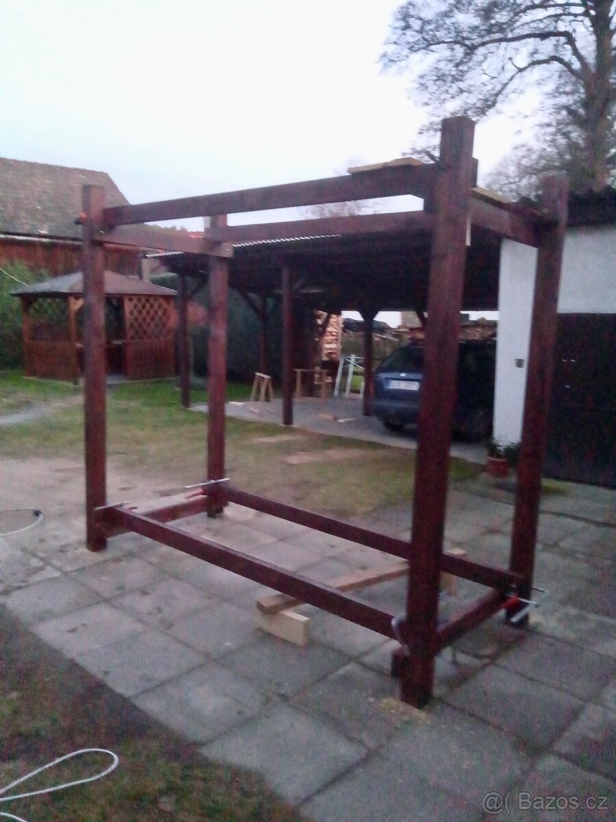 Dřevěné lešení - 2