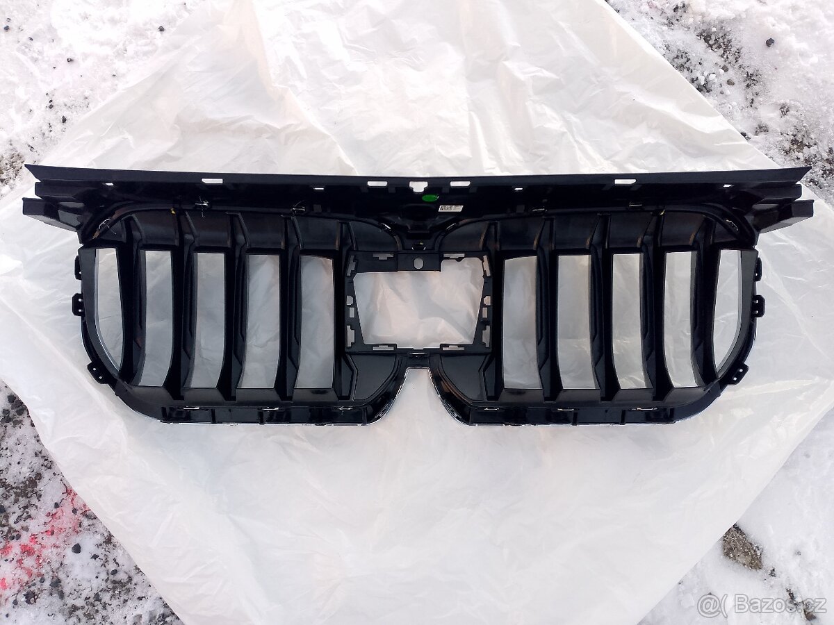 BMW X1 U11 přední maska: 185178-11 - 2