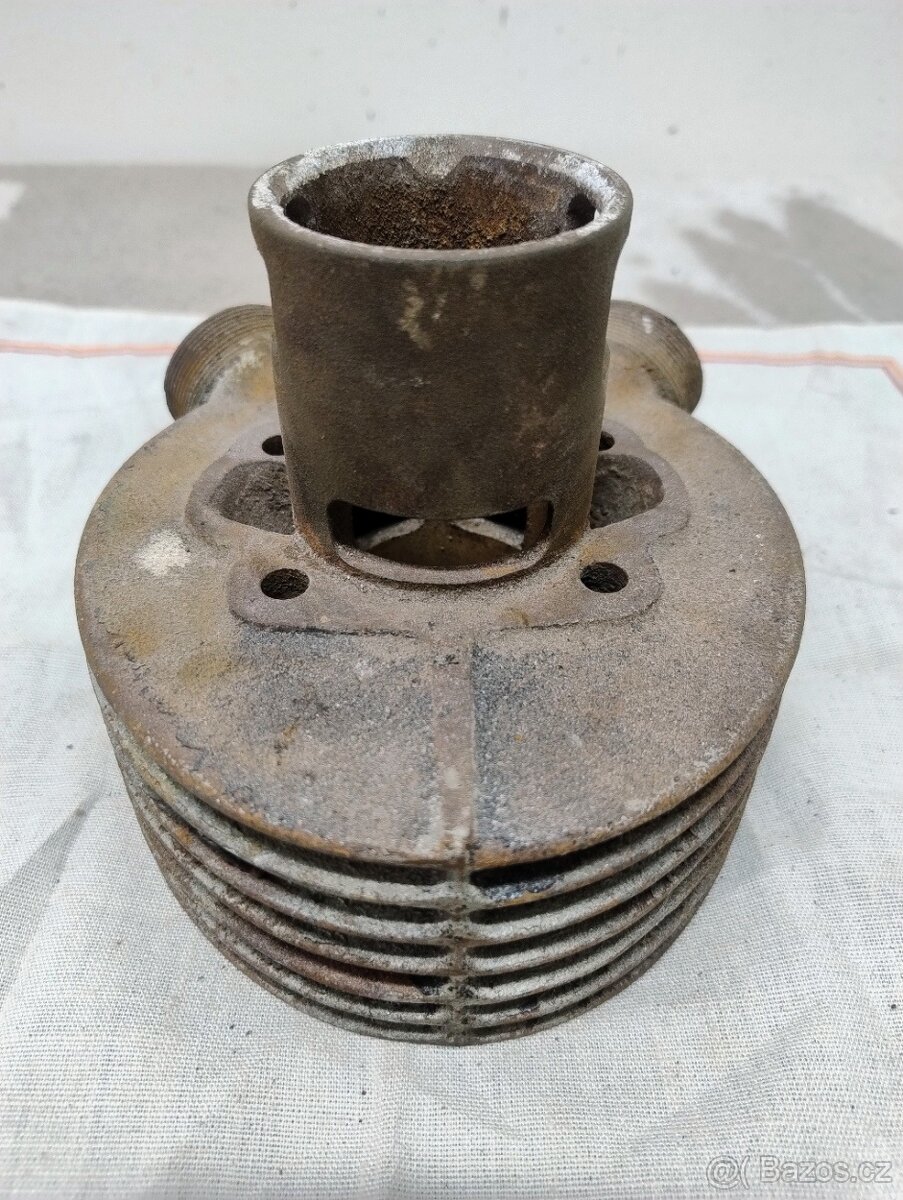 VÁLEC MOTORU JAWA 175 - 2