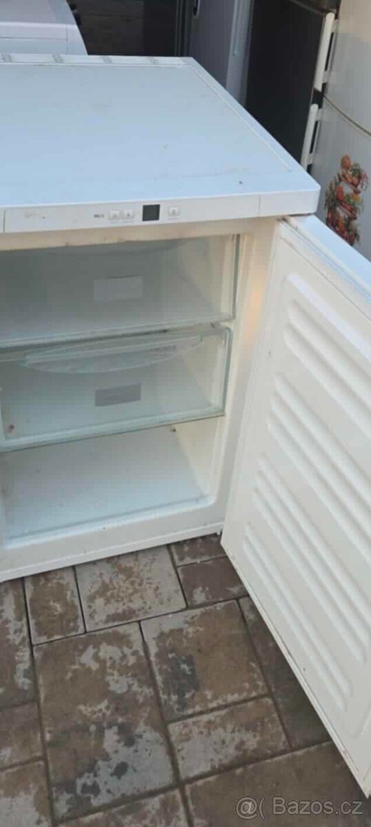 Suplikovy mrazak Liebherr - 2