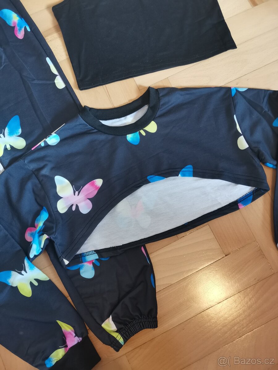 Třídílný komplet - 2