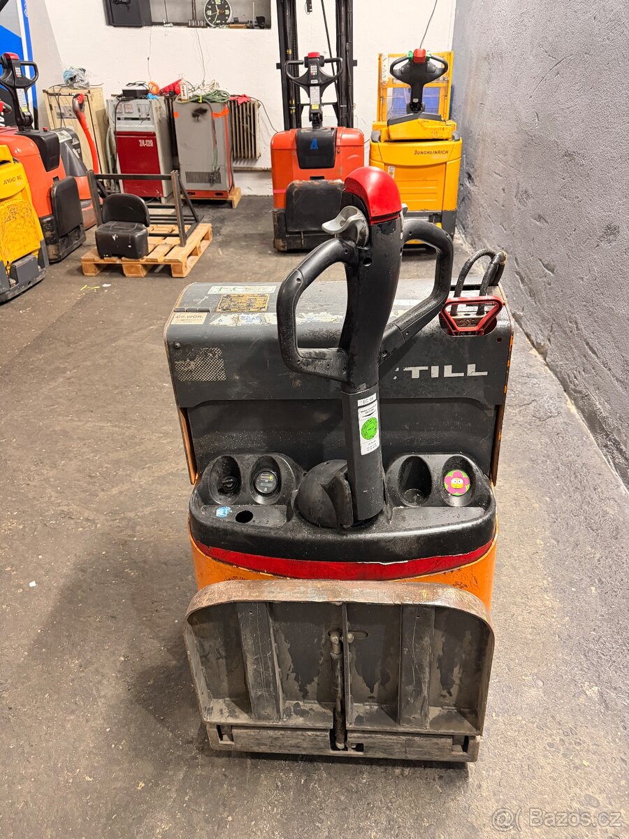 Elektrický paletový vozík Still za 9.000Kč - 2