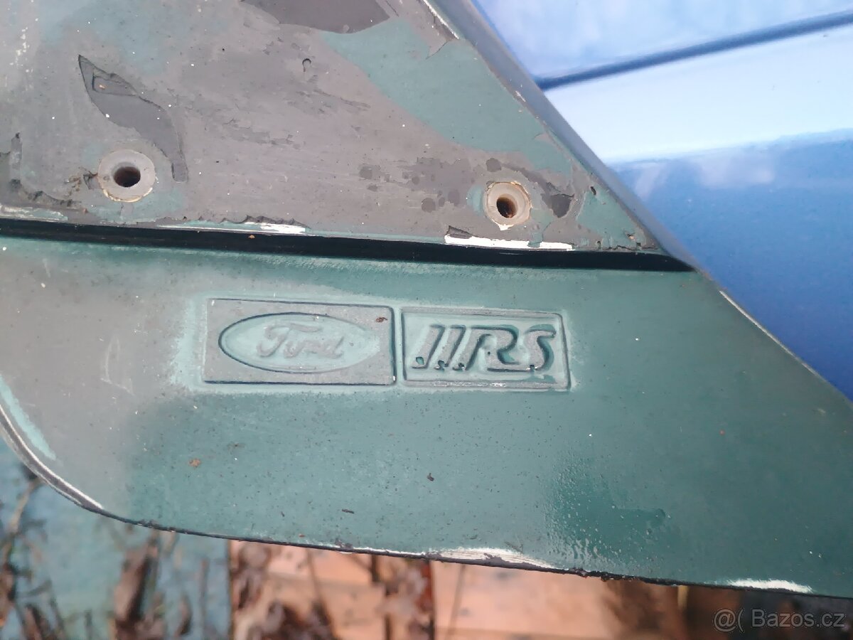 Ford Escorta mk7 RS křídlo - 2