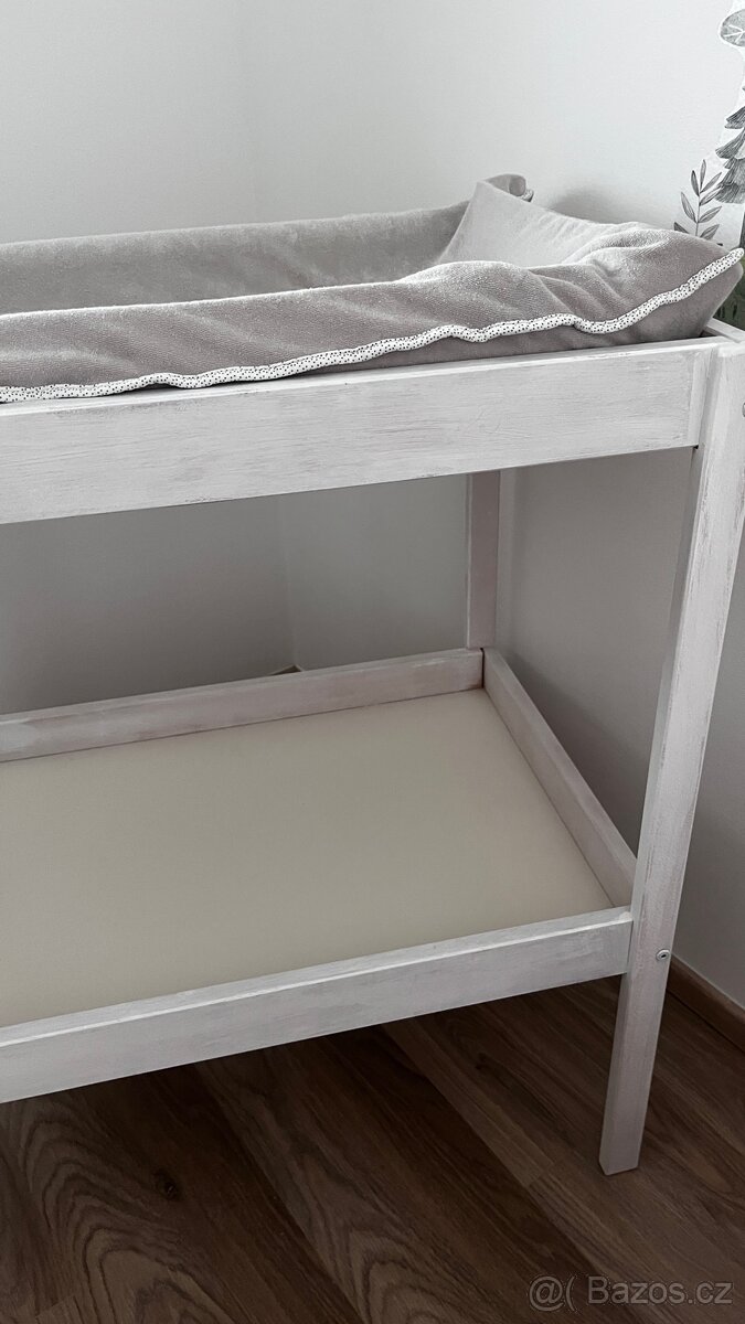 Přebalovací pult IKEA - 2
