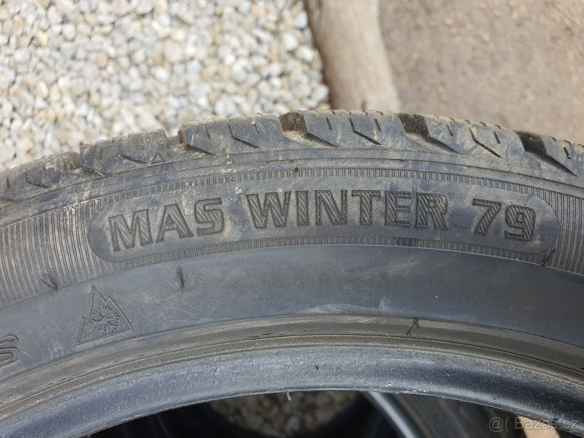 235/45 r17 - 2