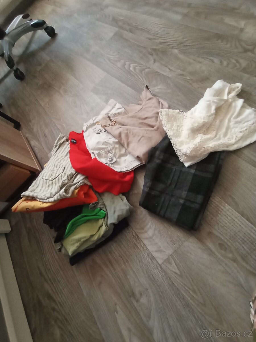 Prodám balík dámského oblečení - 2